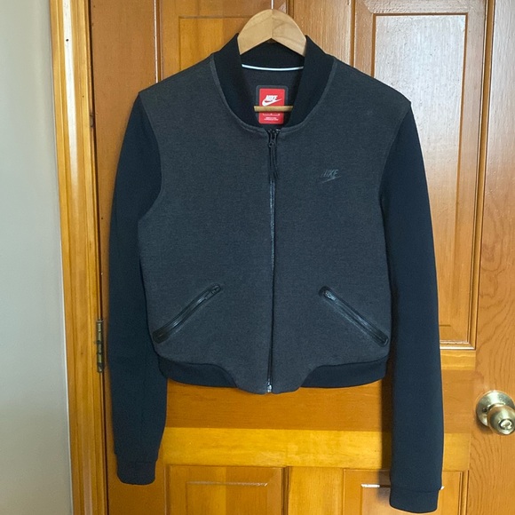 Nike Women Tech Fleece Cropped Bomber Jacket Black Charcoal Grey Sz Large - Picture 2 of 10